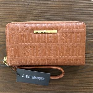 NWT Steve Madden ZipAround Wallet/Wrislet (Cognac)